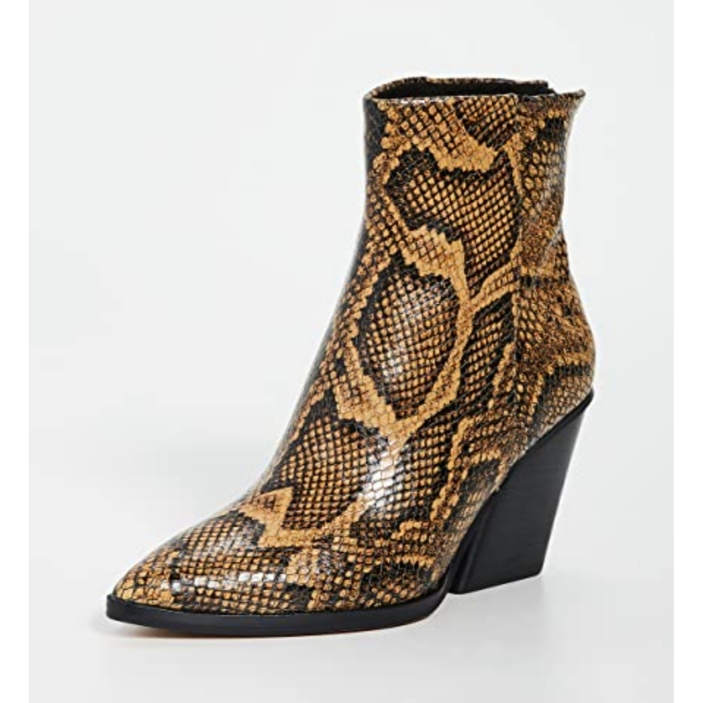 Dolce Vita Women's ISSA Western Booties